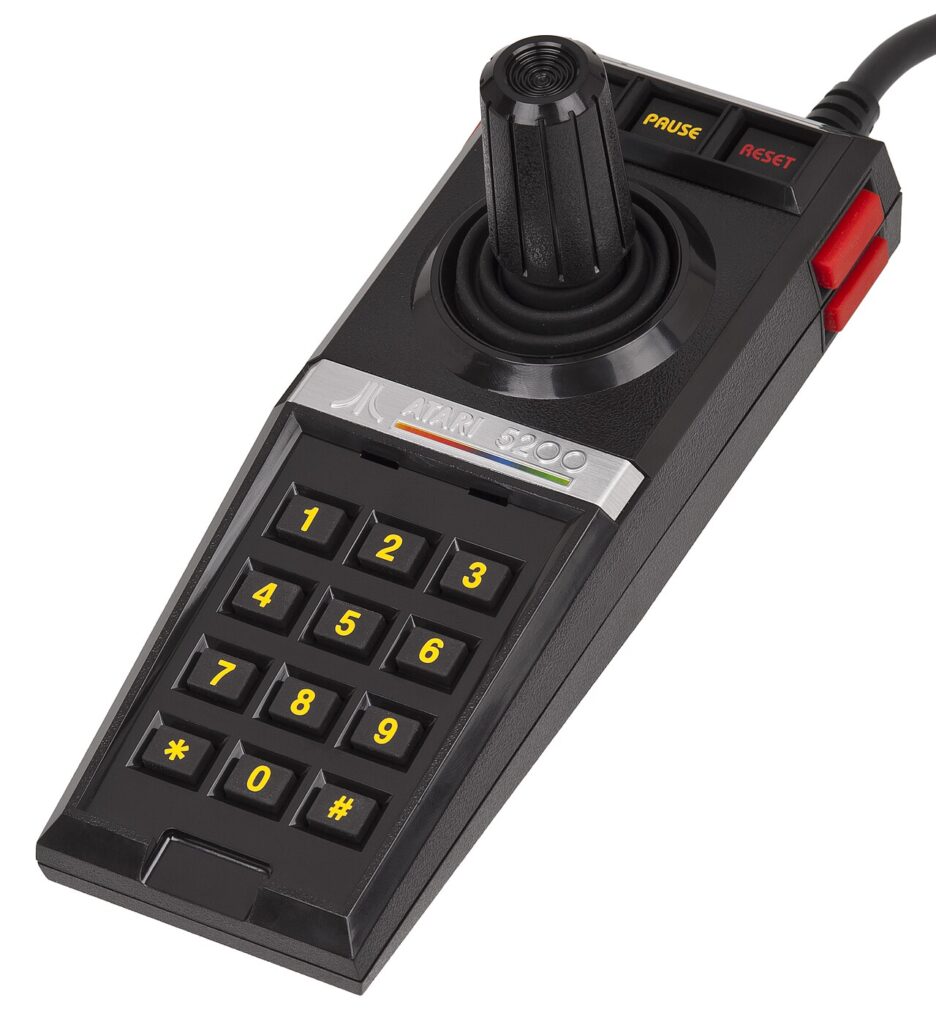 Two Consoles, Two Dreadful Pads: The Atari 5200 & Jaguar Controller Fix That Never Shipped