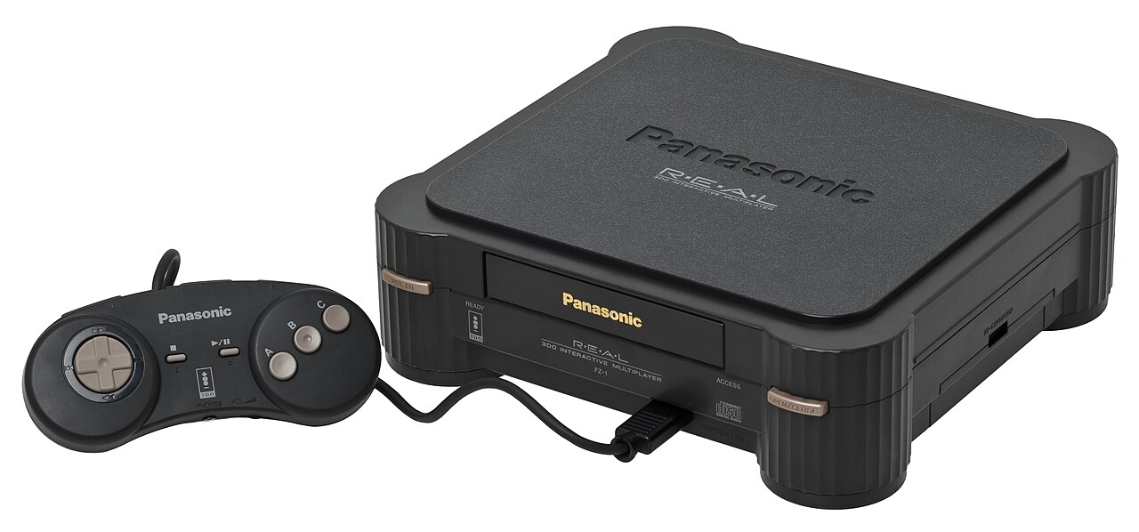 The Panasonic FZ-1 R.E.A.L. 3DO Interactive Multiplayer with its daisy-chain controller